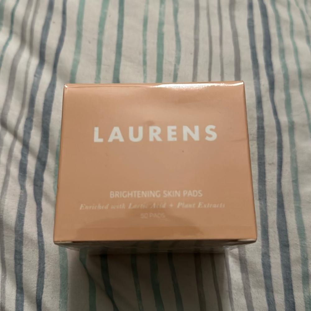 Unopened Lauren’s brightening skin pads